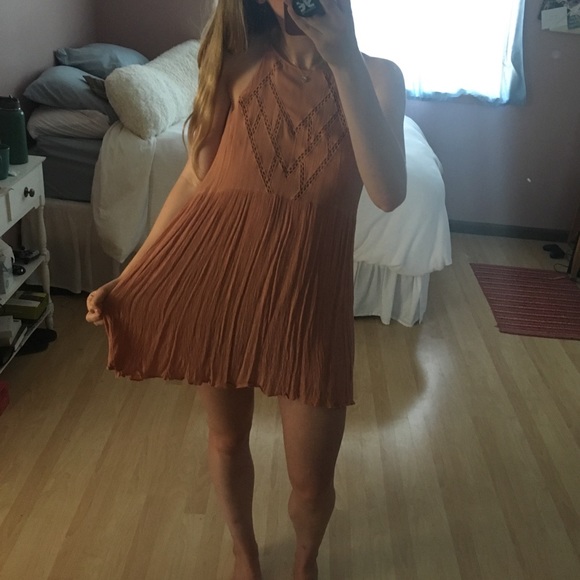 Blush colored summer dress - Picture 3 of 6